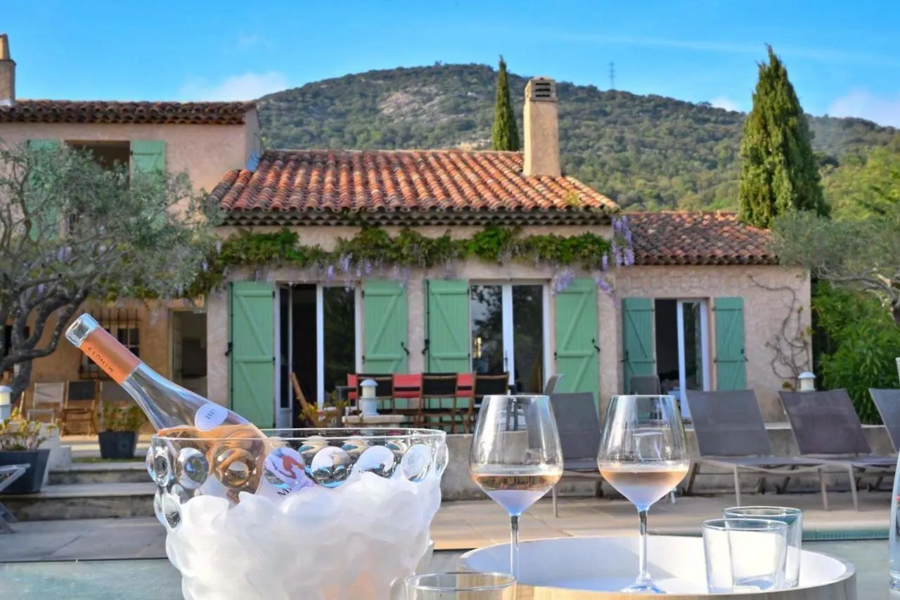 Spacious House With Wi Fi And Swimming Pool Grimaud 0*,  Francja