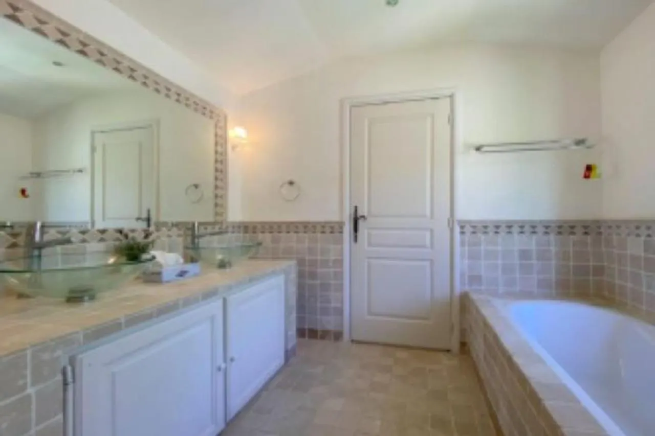 Dom wakacyjny Spacious House With Wi Fi And Swimming Pool Grimaud