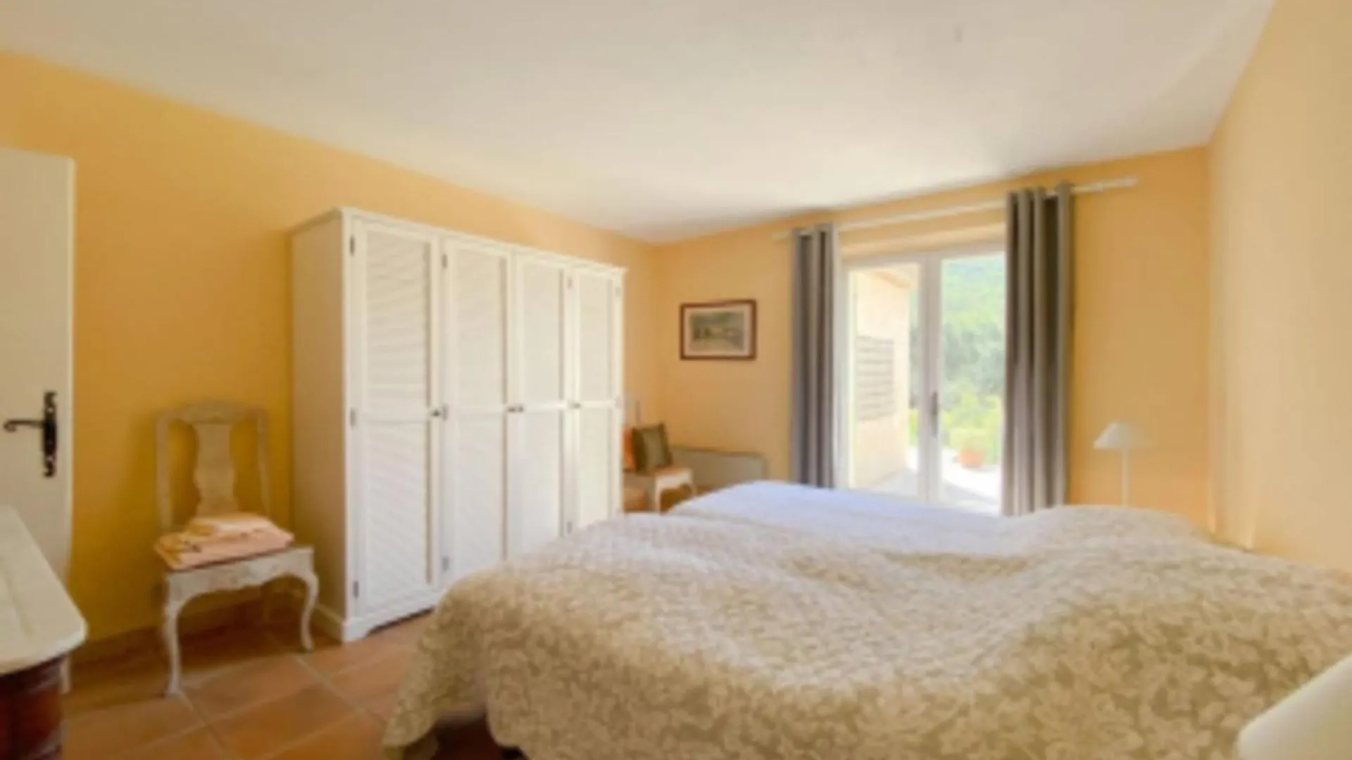 Dom wakacyjny Spacious House With Wi Fi And Swimming Pool Grimaud